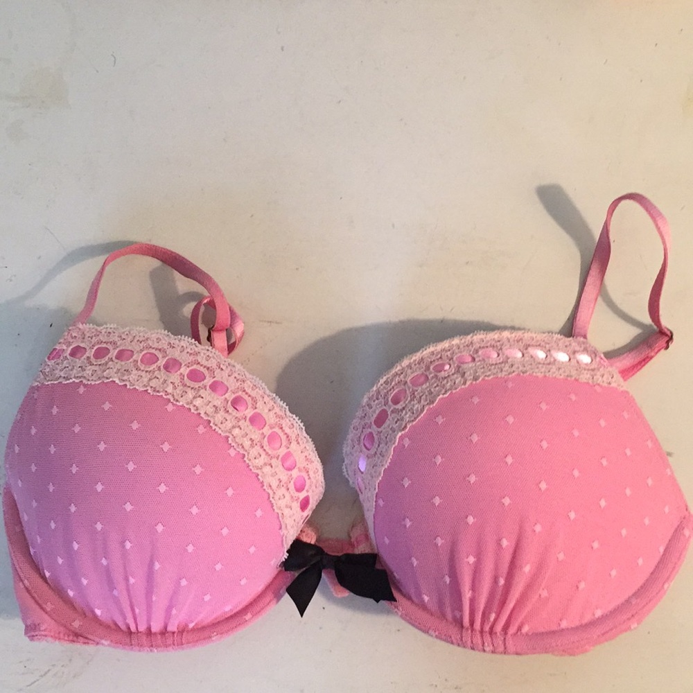 Victoria secret 34d bra